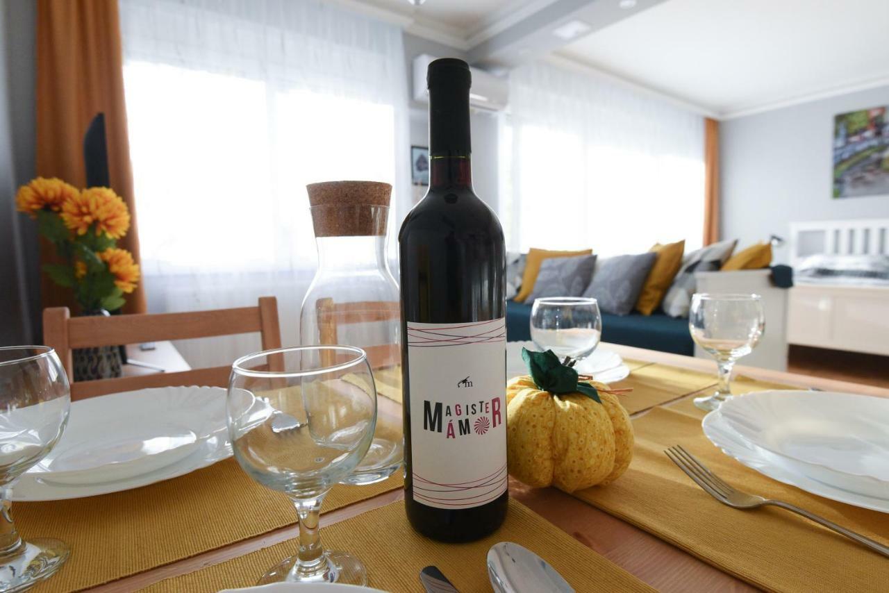 Vitalis Apartman Eger Esterno foto