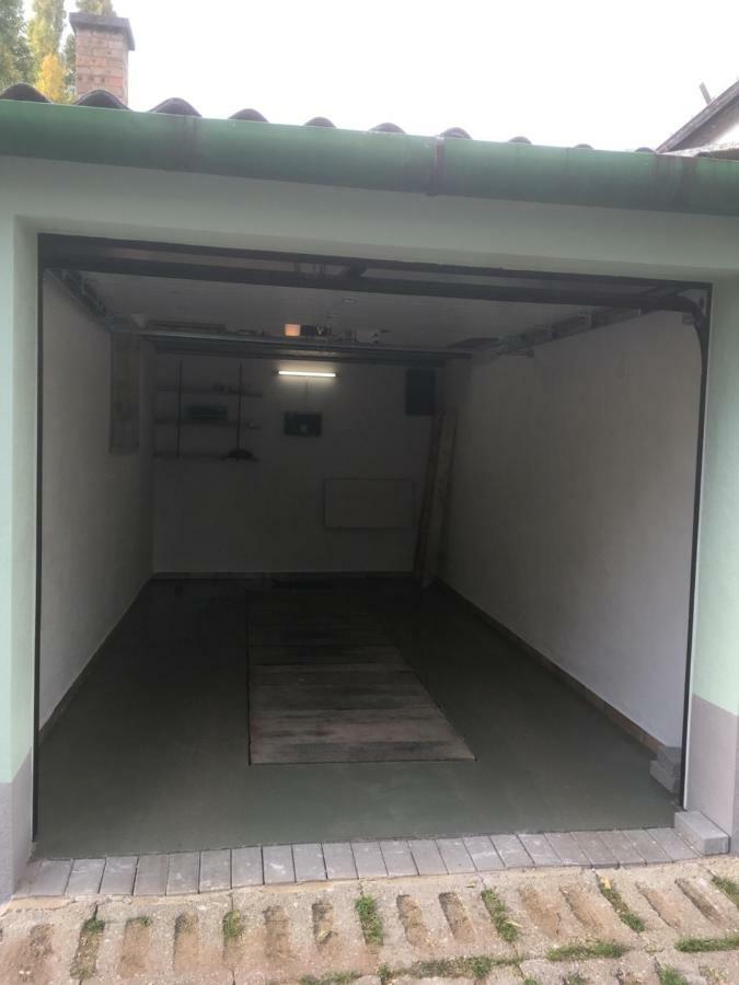 Vitalis Apartman Eger Esterno foto